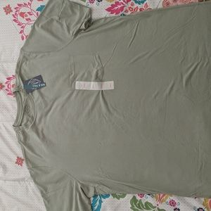 NWT St. John's Bay Men's Solid Pocket Tee